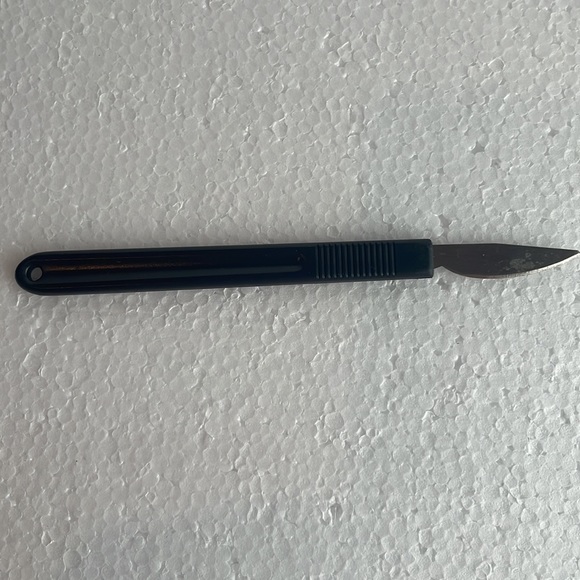 Science Tech microscope set 100x-900x zoom with light projector & accessories - Picture 12 of 14